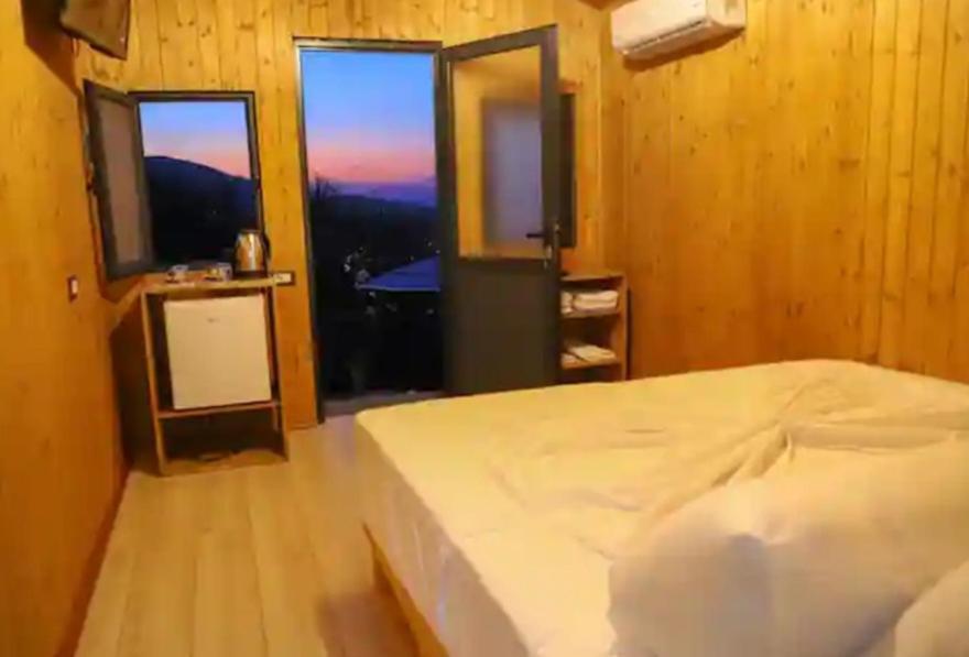 Affittacamere Bujtina Musta Berat Esterno foto